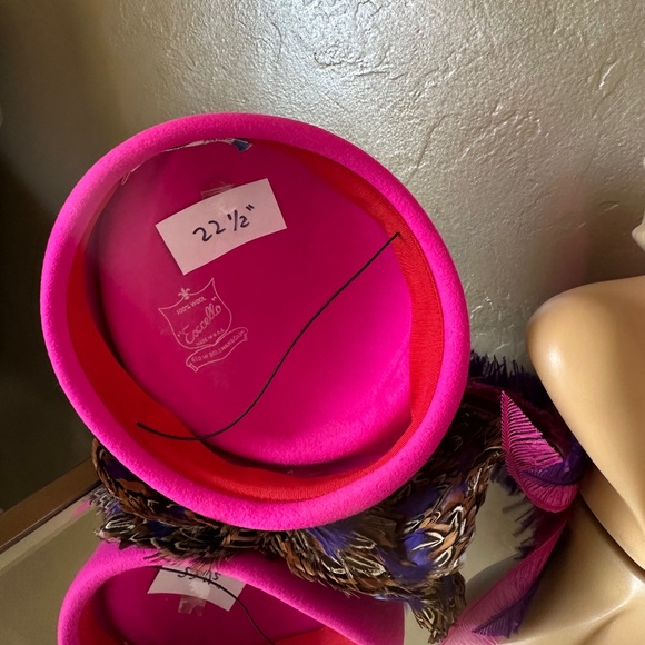RADIANT DESIGNER 1950s\' FUCHSIA FELT HAT + SMALL  PHEASANT & OSTRICH FEATHERS main image 9